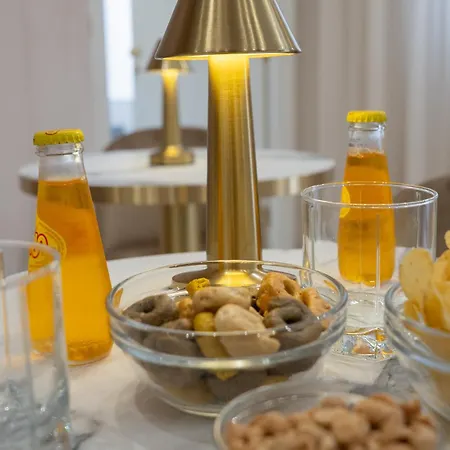 بيت ضيافة Nery Luxury 4*