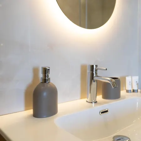 Nery Luxury * جيارديني ناكسوس