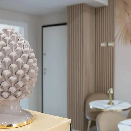 Nery Luxury Sea View 4*