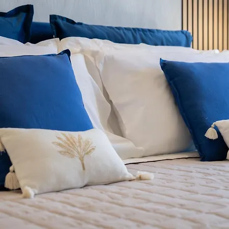 招待所 Nery Luxury Sea View 4*