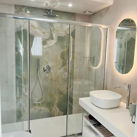 Nery Luxury Sea View
